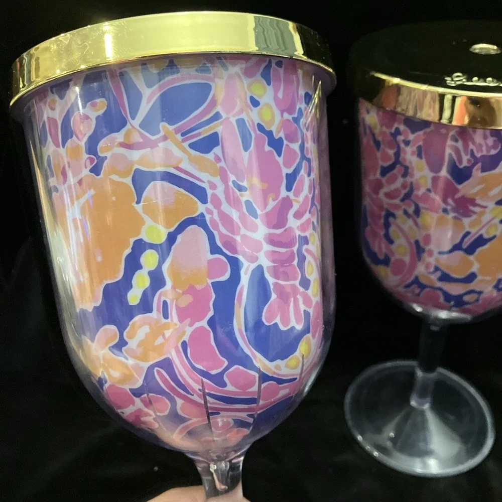 Lilly Pulitzer Sip Sip Cup Catch & Release Acrylic Beach Pool Wine Glass Set (2)